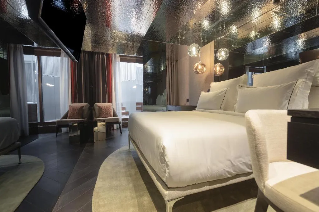 SUITE ONE BEDROOM WITH TERRACE Room, Adia Aluma Athens, Curio Collection, Athens