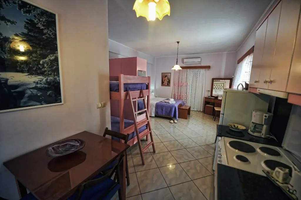 FAMILY ROOM SUPERIOR Room, Irida Resort Suites, Athens