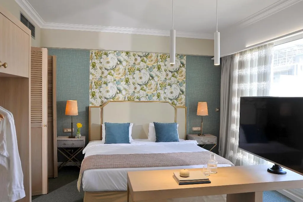 DOUBLE CAPACITY 3 Room, Airotel Stratos Vassilikos, Athens