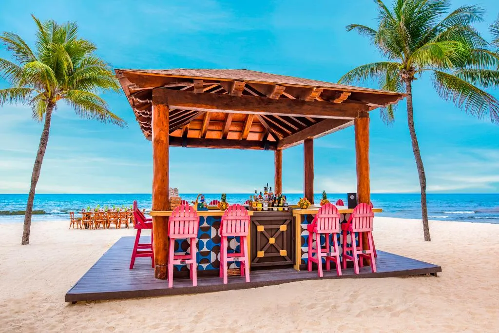 Bar, Wyndham Alltra Playa del Carmen Adults Only All In, Playa Del Carmen