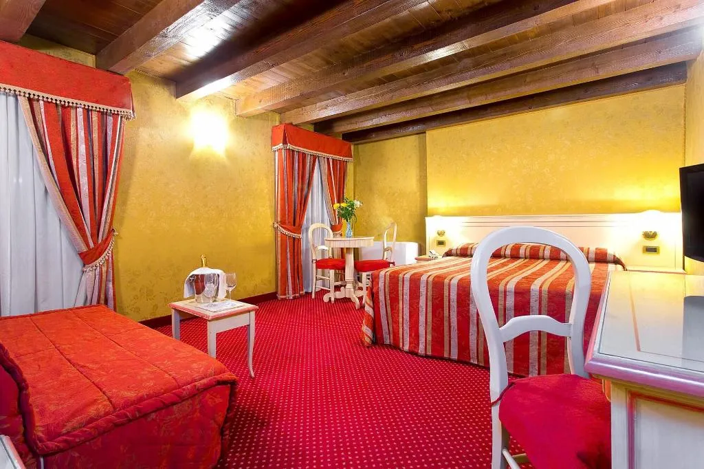 Room, Studio Ca' Polo, Venice