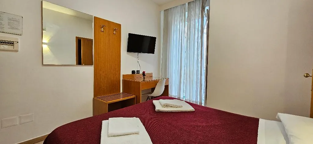 DOUBLE STANDARD Room, Zara, Naples