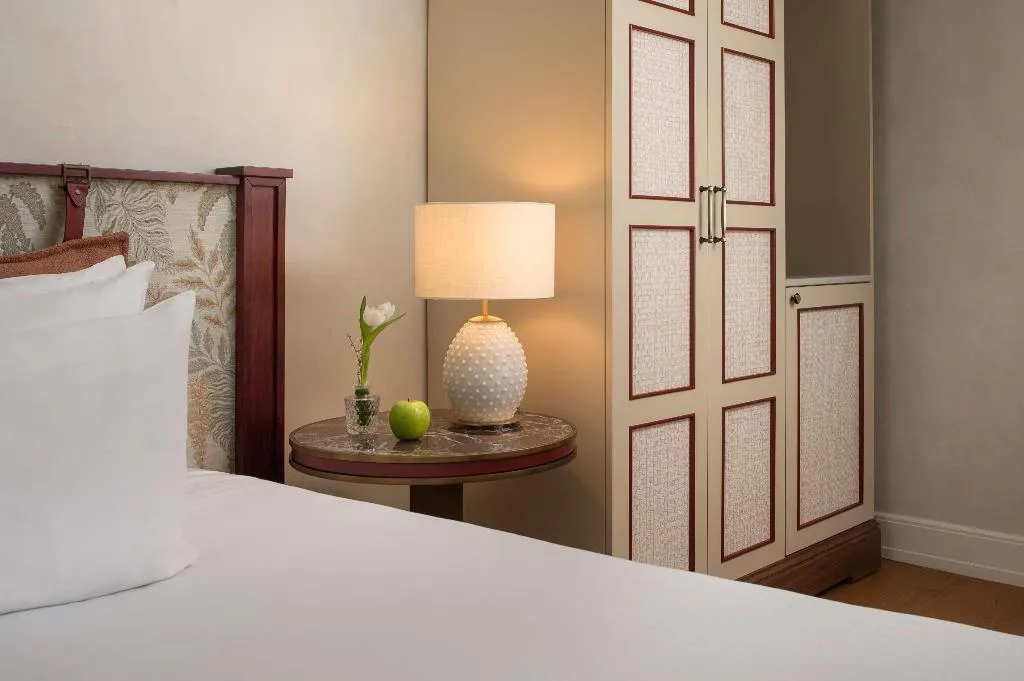 SINGLE SUPERIOR Room, Porta Rossa Hotel Firenze Colbert Collection, Florence