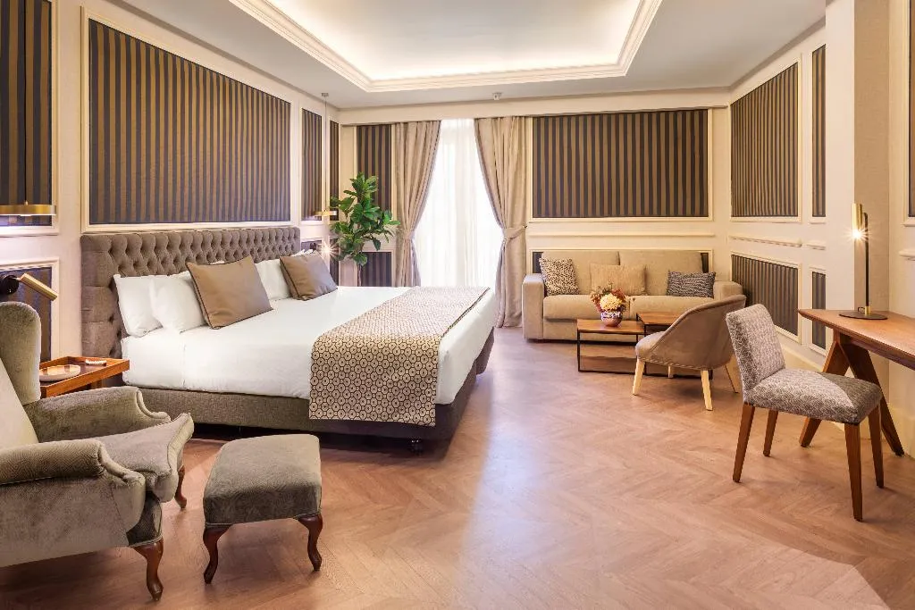 Double or Twin SUPERIOR Room, Catalonia las Cortes, Madrid