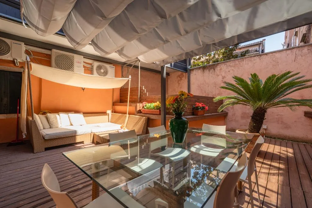 APARTMENT ONE BEDROOM WITH TERRACE Room, Palazzo Paruta, Venice