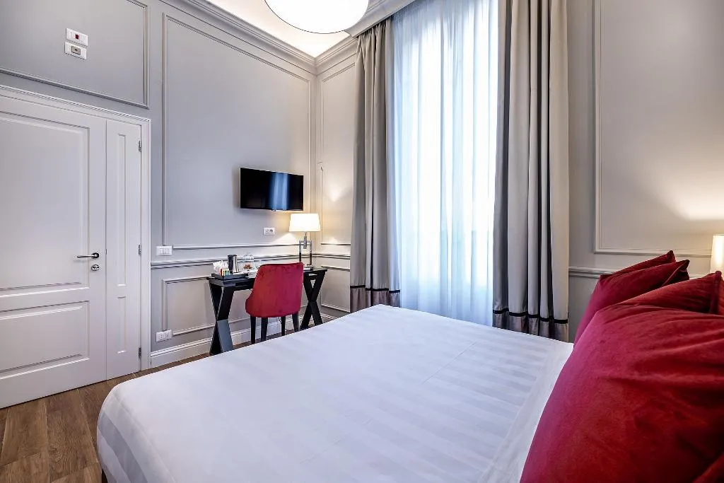 DOUBLE SUPERIOR Room, Hotel Ungherese Small Luxury Hotel, Florence