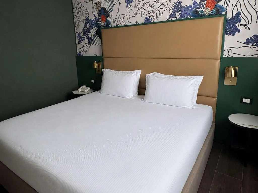 Room, Mercure Roma Centro St. John, Naples