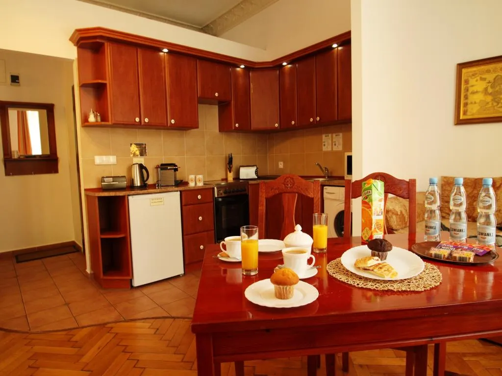 STUDIO SUPERIOR WITH BALCONY Room, Ventus Rosa Self Service Apartments, Krakow