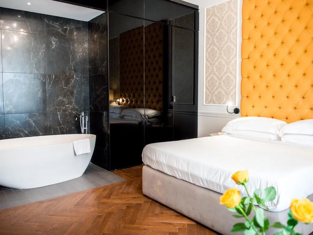 JUNIOR SUITE STANDARD Room, Boutique Centrale Palace, Rome