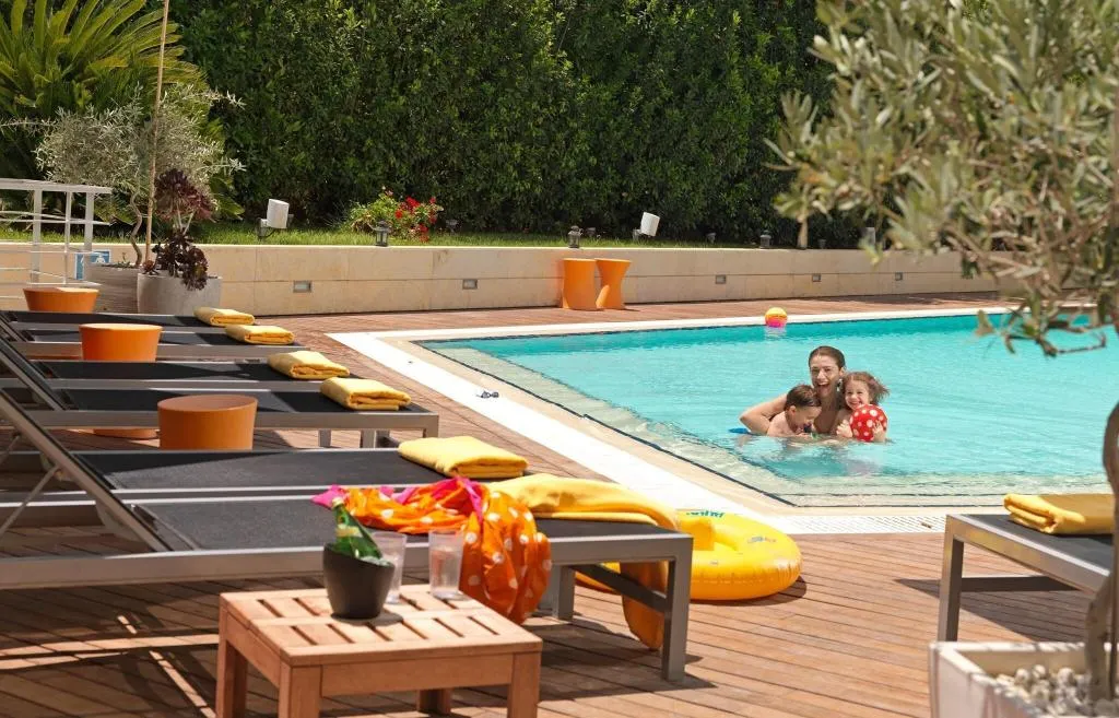Sports and Entertainment, Elefsina Hotel, Athens