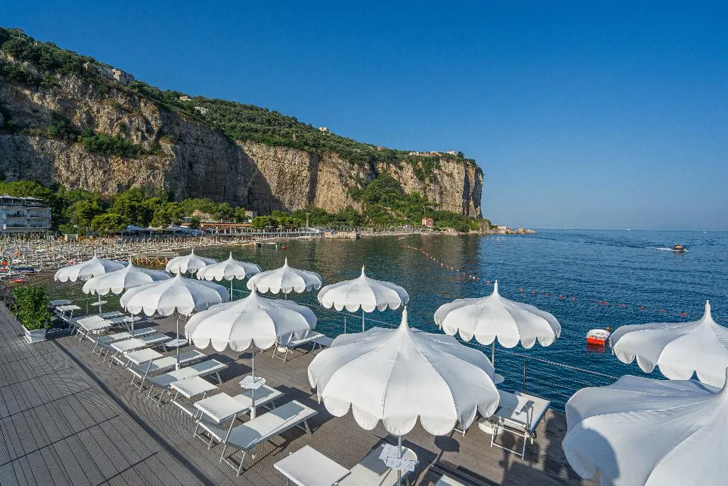 Beach, Mary Hotel, Naples