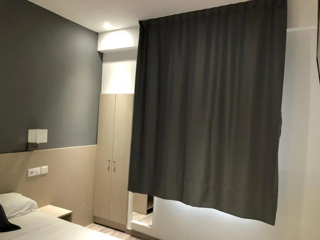 Room, Hostalin Madrid Atocha, Madrid