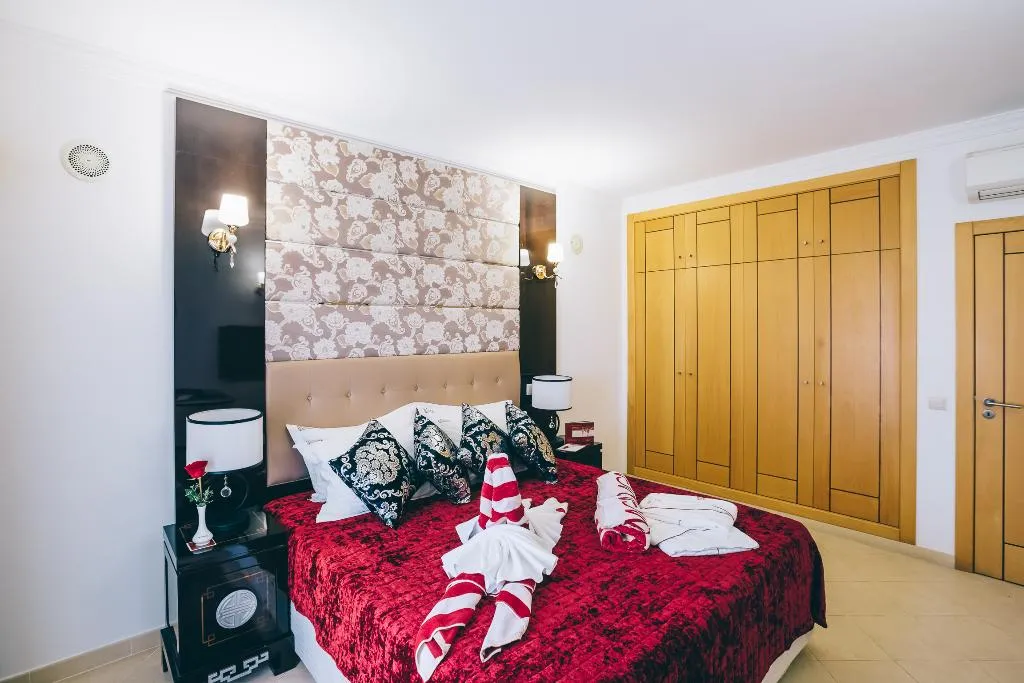 JUNIOR SUITE ONE BEDROOM Room, Grand Muthu Forte Do Vale, Algarve
