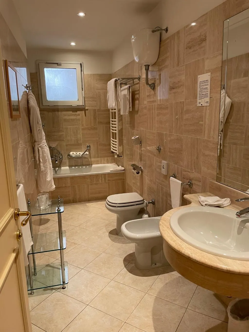 TRIPLE STANDARD Room, Nazionale, Rome