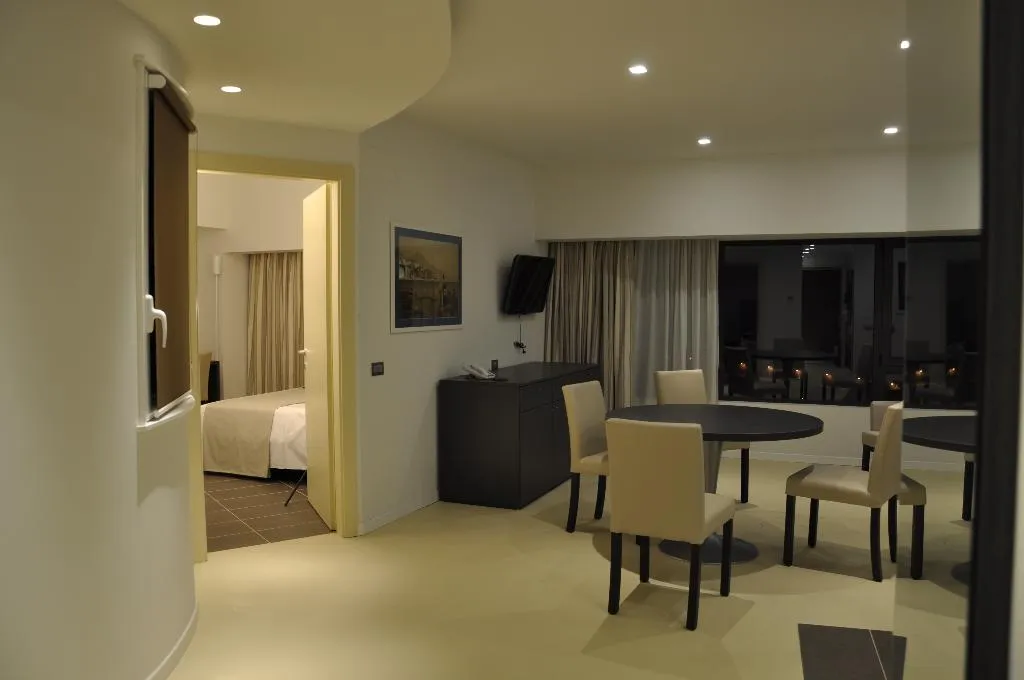 JUNIOR SUITE STANDARD Room, Poseidon, Naples