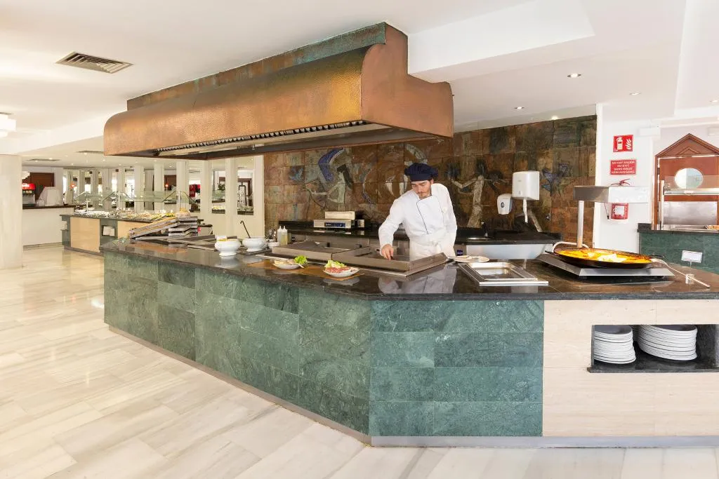 Restaurant, MAR HOTELS PAGUERA and SPA APARTMENTS, Majorca