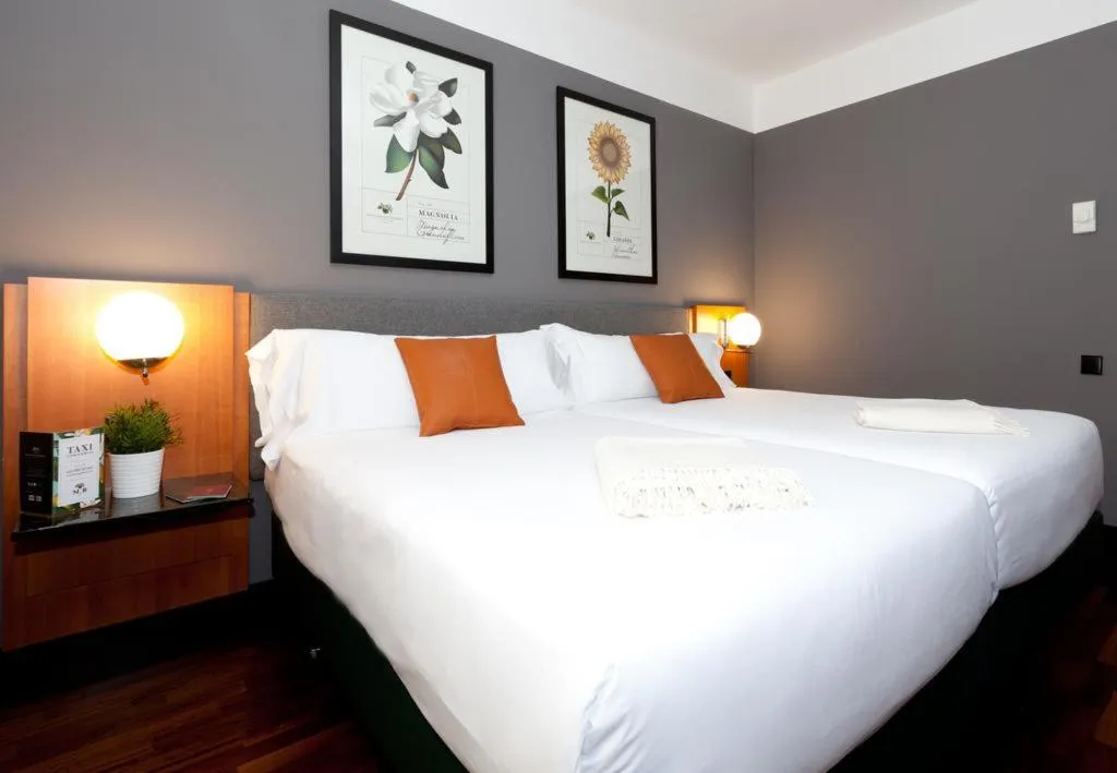 Double or Twin ECONOMY Room, Malcom and Barret, Valencia