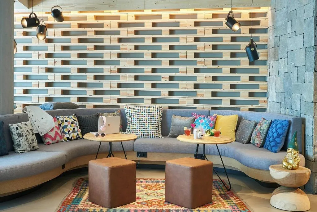 Lobby, Moxy Patra Marina, Athens