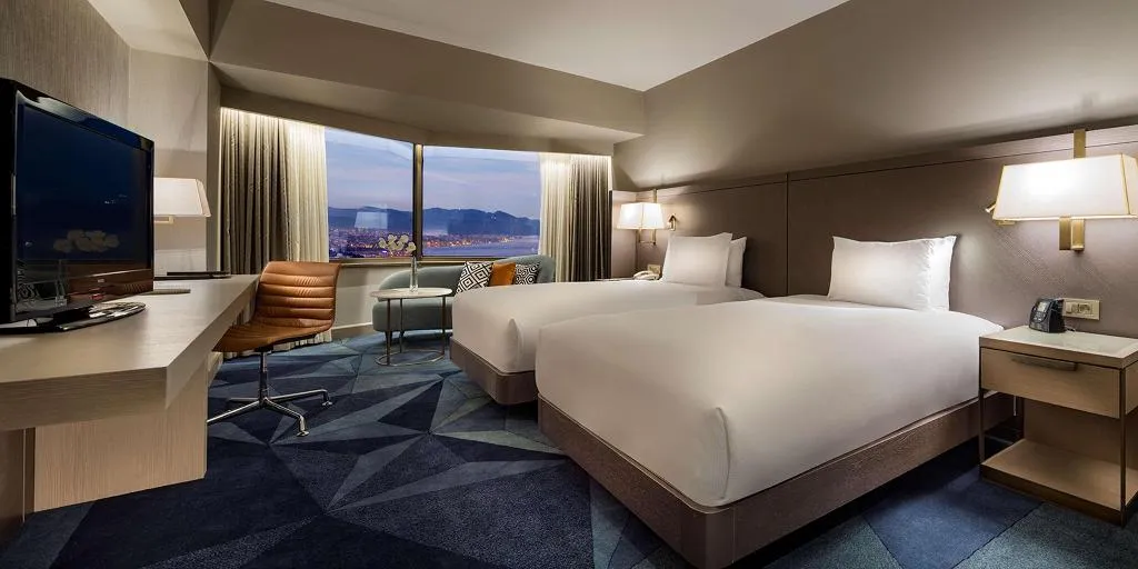DOUBLE BAY VIEW KING BED Room, Hilton Izmir, Izmir