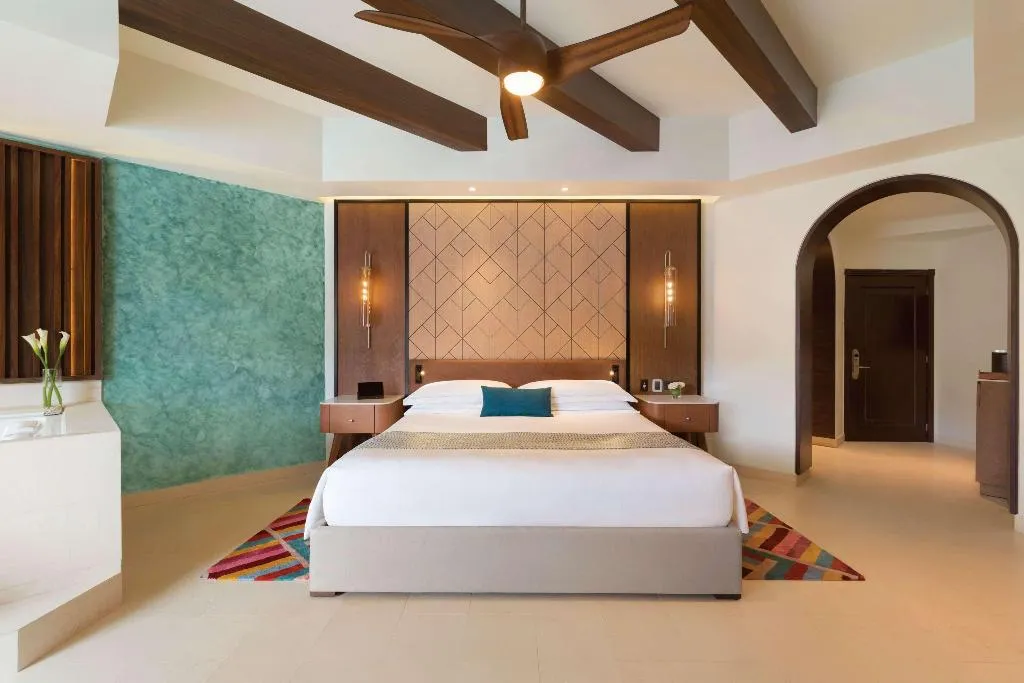 JUNIOR SUITE OCEAN VIEW KING BED Room, Hyatt Vivid Playa Del Carmen - Adults Only, Playa Del Carmen