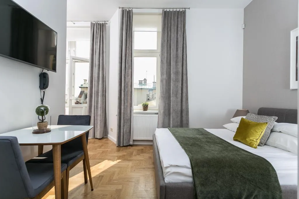 DOUBLE STANDARD Room, Venetian House Market Square Aparthotel, Krakow