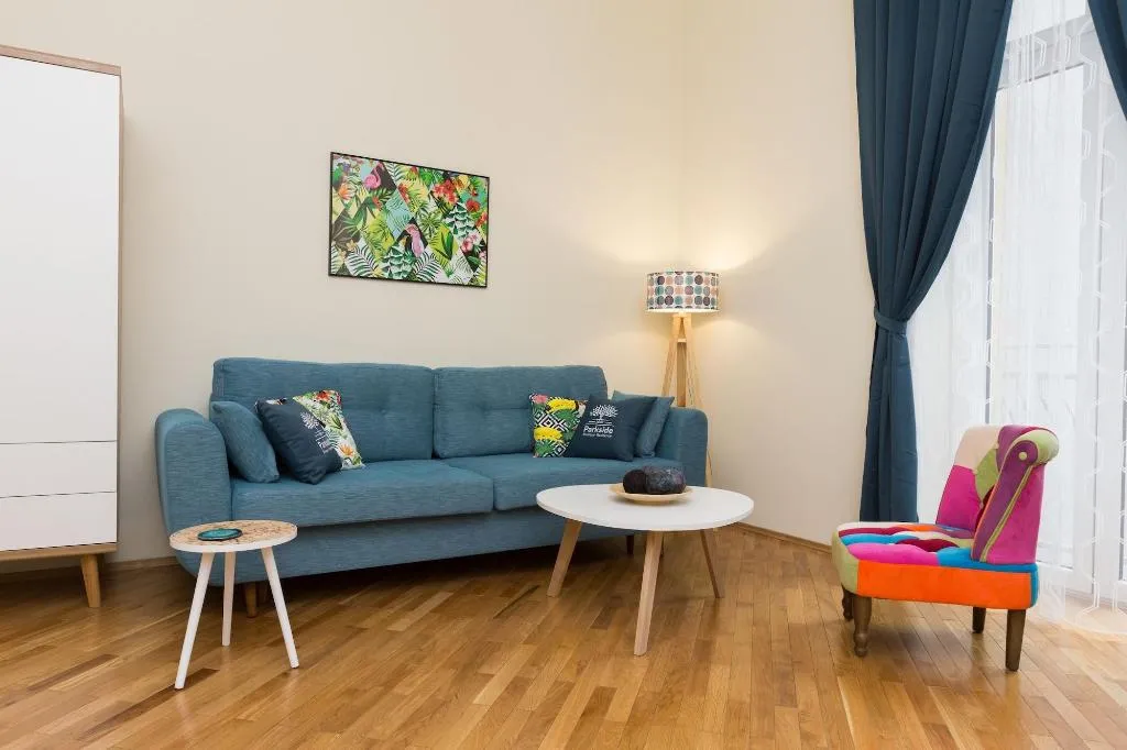 Room, 1898 Parkside Boutique Residence, Krakow