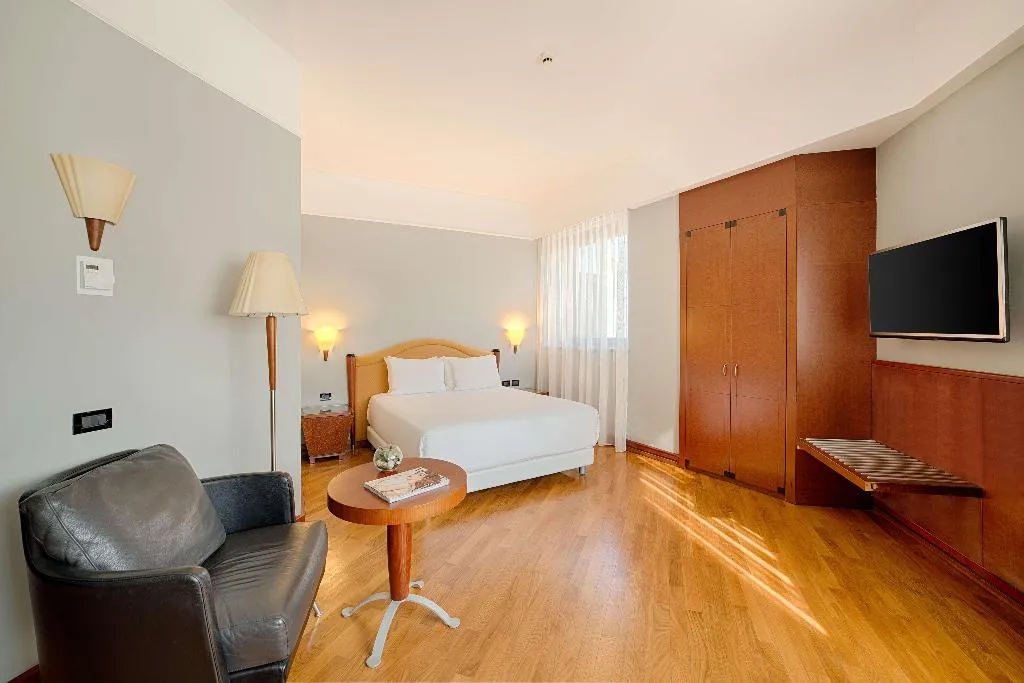 Room, NH Milano Machiavelli, Milan