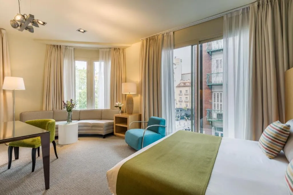 JUNIOR SUITE STANDARD Room, Room Mate Alicia, Madrid, Madrid