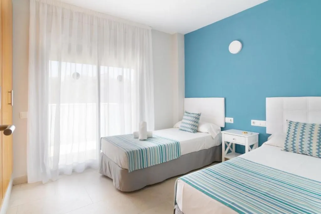 APARTMENT CAPACITY 4 TWO BEDROOMS Room, Aqquaria Suites Ibersol, Costa Dorada