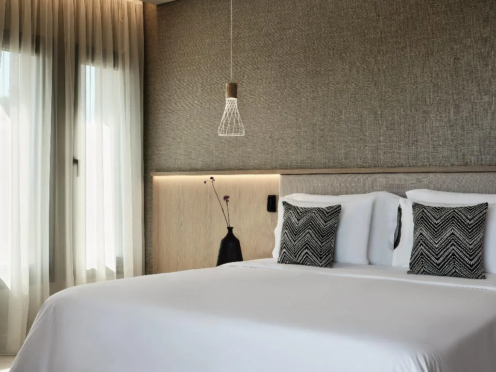 DOUBLE DELUXE ONE BED Room, MERAVIA Leonardo Limited Edition, Halkidiki