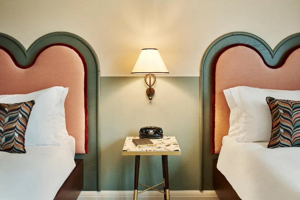 TWIN SUPERIOR Room, The Hoxton, Berlin, Berlin