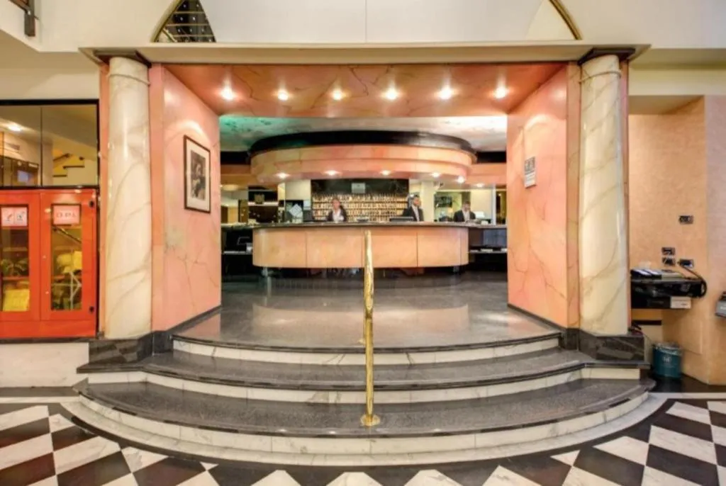 Lobby, Brunelleschi, Milan