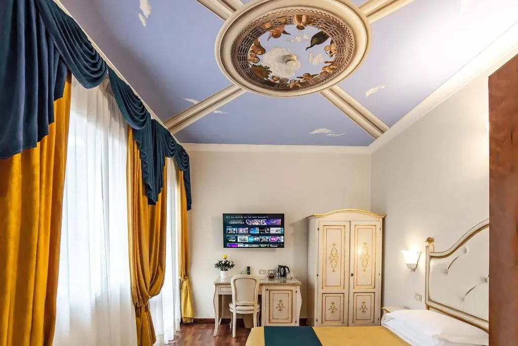 TWIN SUPERIOR Room, Porta Faenza, Florence