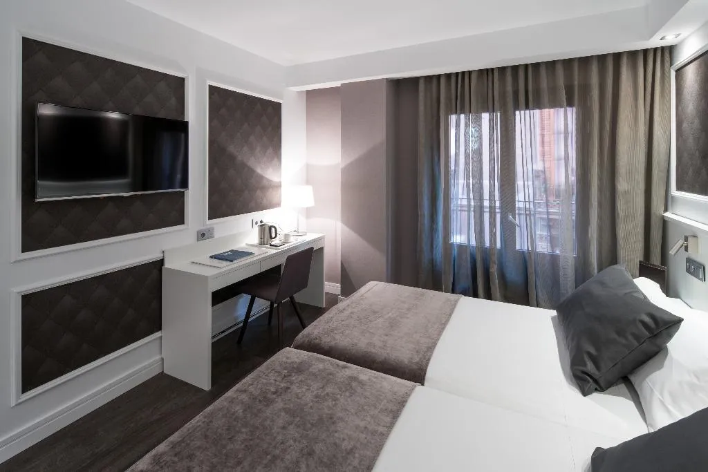 DOUBLE SINGLE USE STANDARD Room, Catalonia Magdalenes, Barcelona