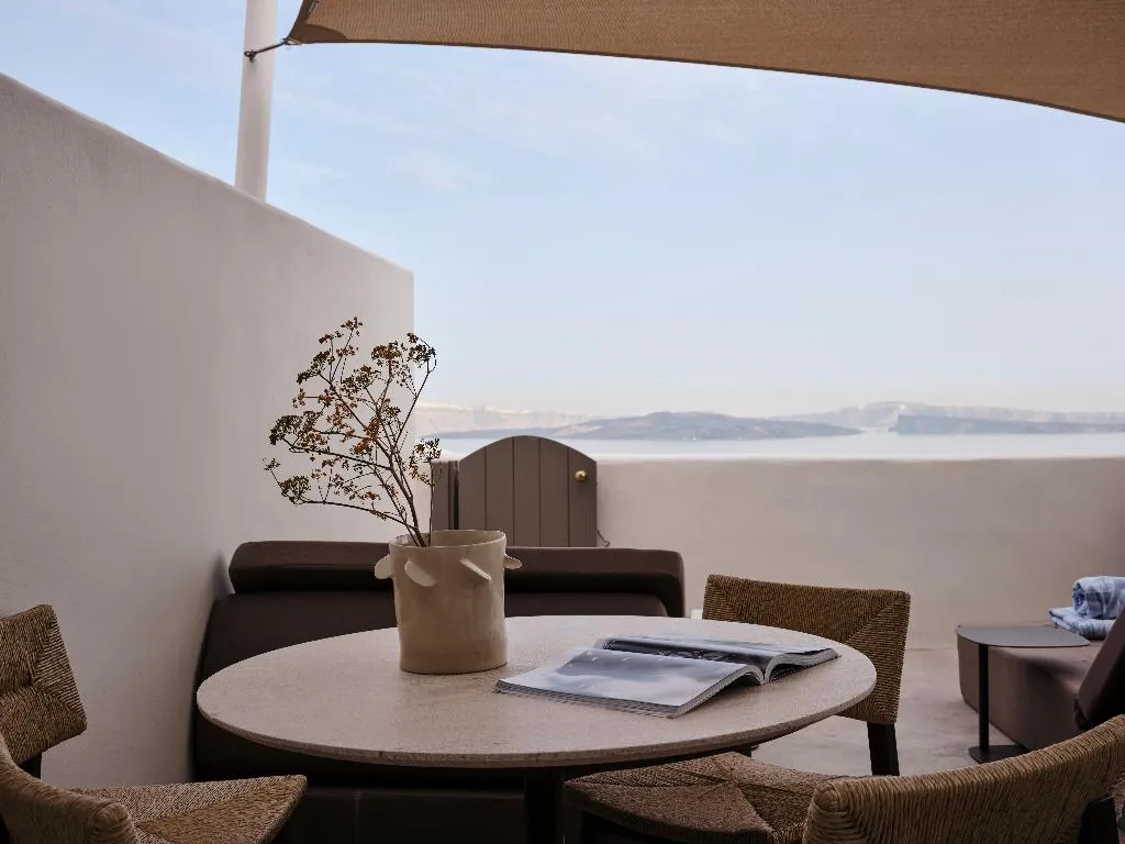 SUITE TWO BEDROOMS WITH PRIVATE POOL Room, Andronis Boutique, Santorini