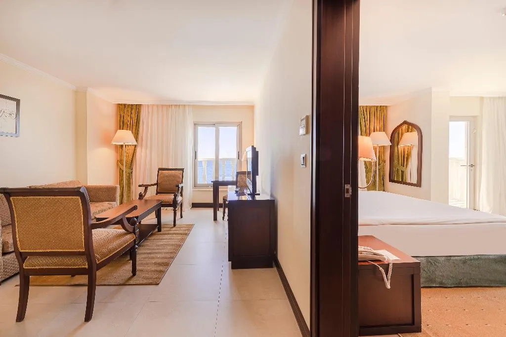 SUITE SEA FRONT Room, Crowne Plaza Antalya, Antalya