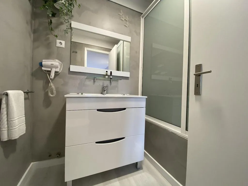 Room, Residencial Triunfo, Porto