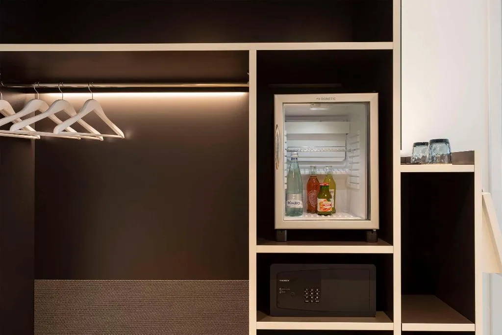 Room, Innside Milano Torre Galfa, Milan