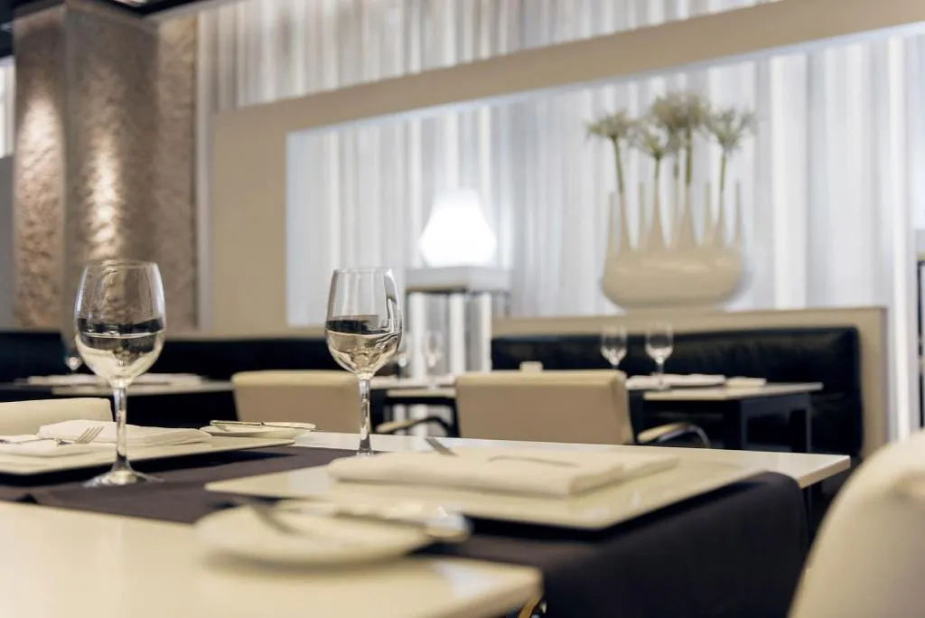 Restaurant, Hilton Madrid Airport, Madrid