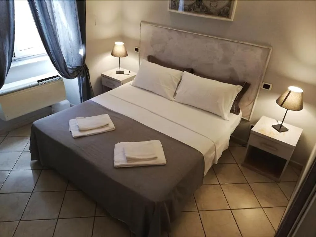 Room, Relais Indipendenza, Naples