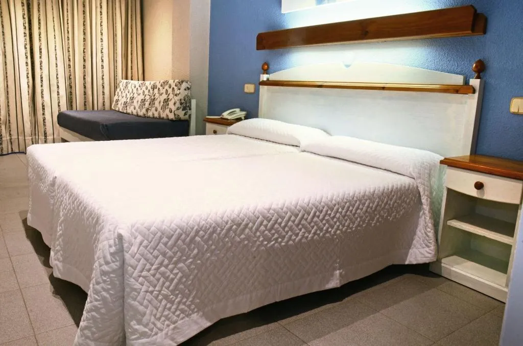 Room, S'Agoita, Costa Brava