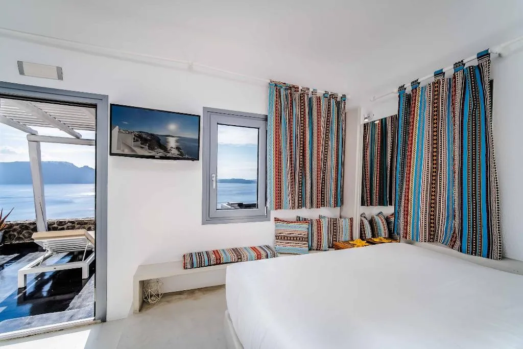 Room, Solstice Luxury Suites, Santorini