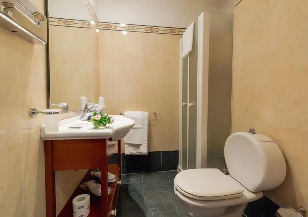 Double or Twin CLASSIC WITH BALCONY Room, Hotel Nettuno, Catania, Catania