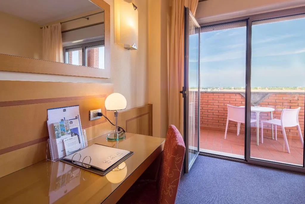 DOUBLE TWO BEDS Room, Best Western Hotel I Triangoli, Rome