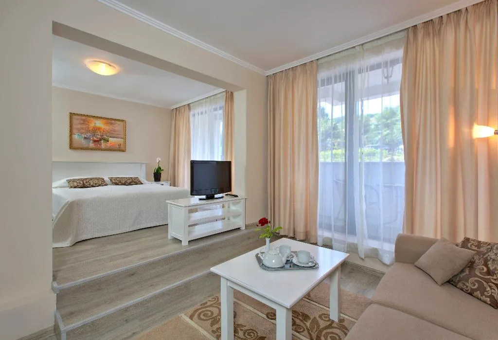 STUDIO CLASSIC LAND VIEW Room, White Rock Castle Suite Hotel & Spa, Varna