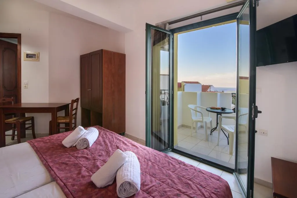 STUDIO SUPERIOR WITH DOUBLE BED Room, Ariadni Palace, Crete