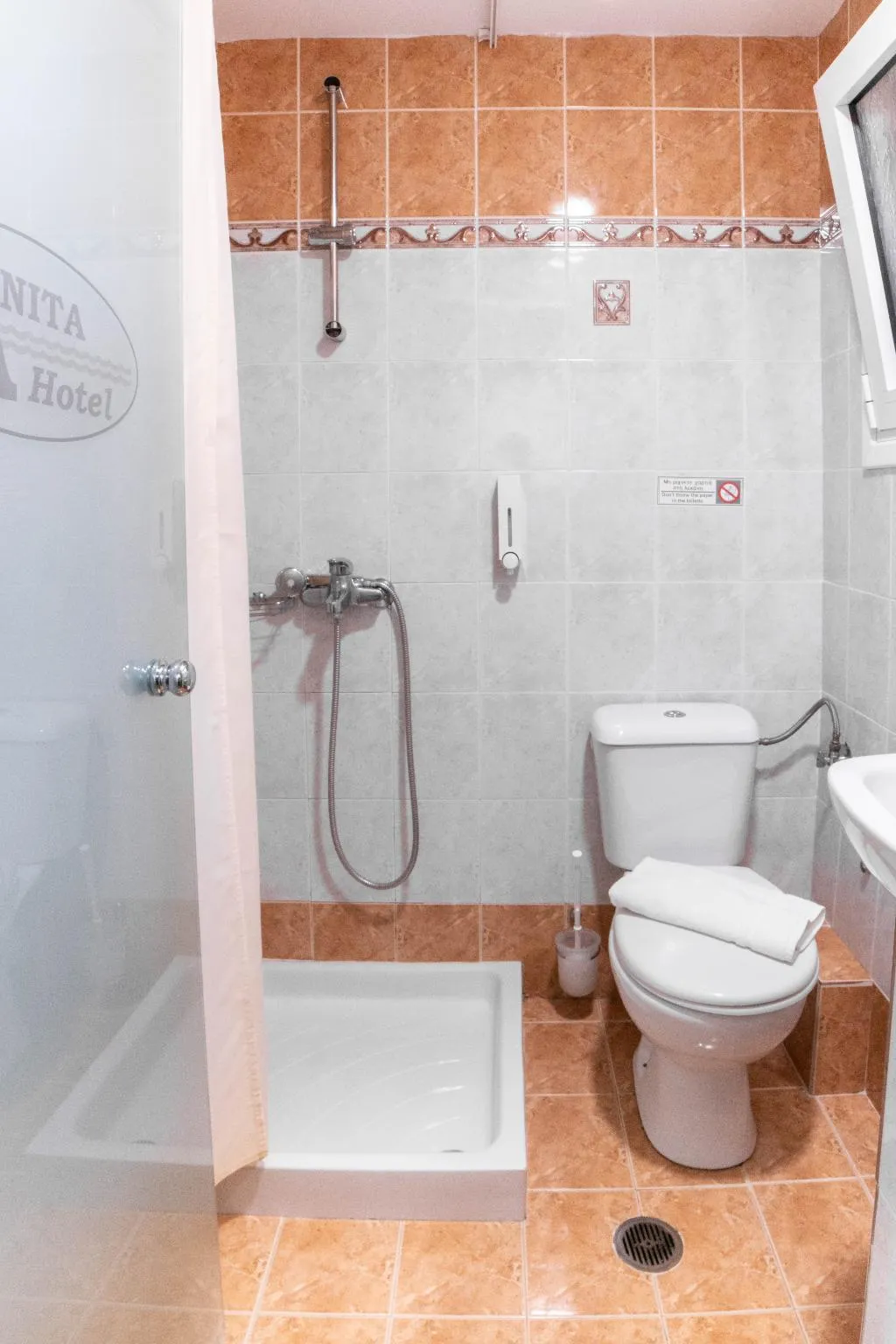 TRIPLE STANDARD Room, Anita, Athens