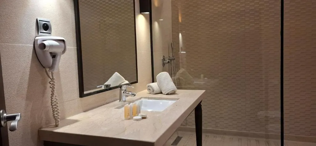 TWIN STANDARD Room, Diwan Casablanca, Casablanca