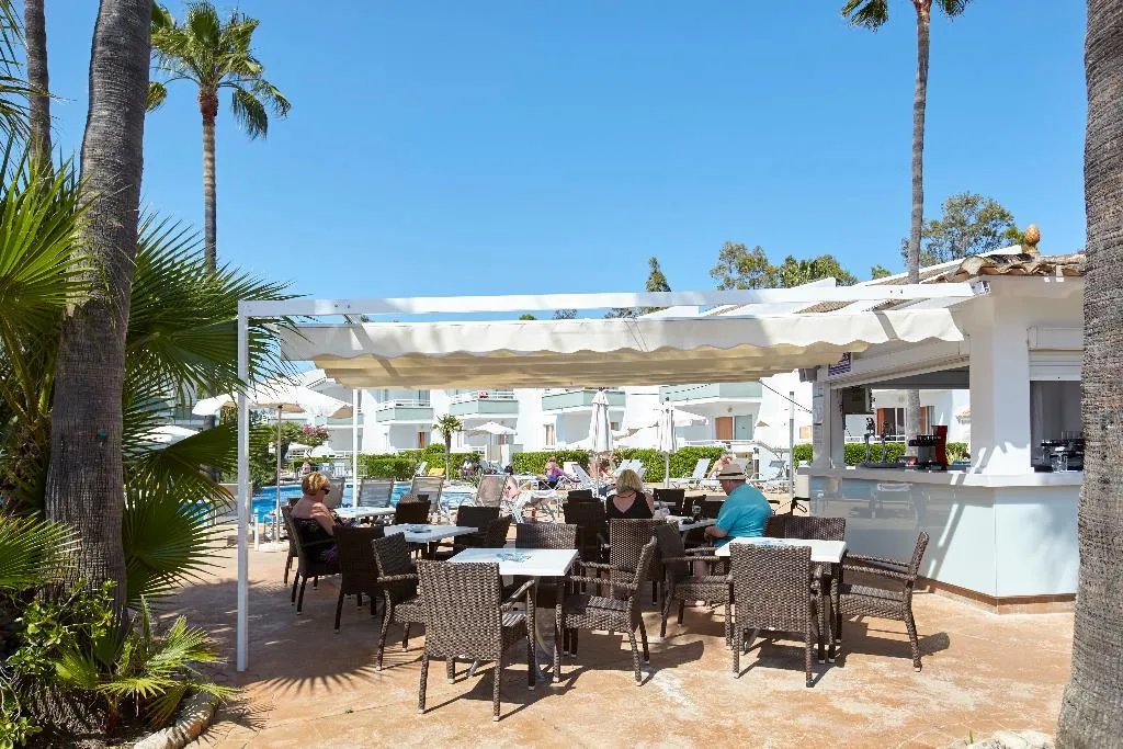 Terrace, Universal Aparthotel Elisa, Majorca