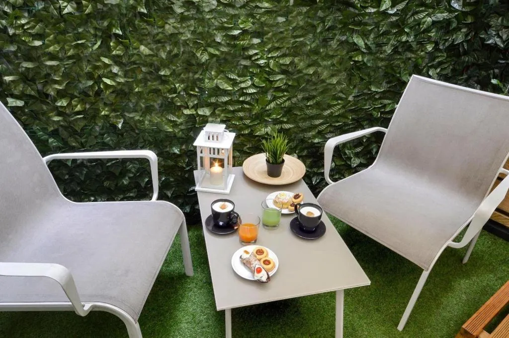 Terrace, B B Sorrento Queen, Naples